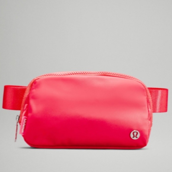 lululemon athletica Handbags - NWT LULULEMON Everywhere Belt Bag Pale Raspberry NEW